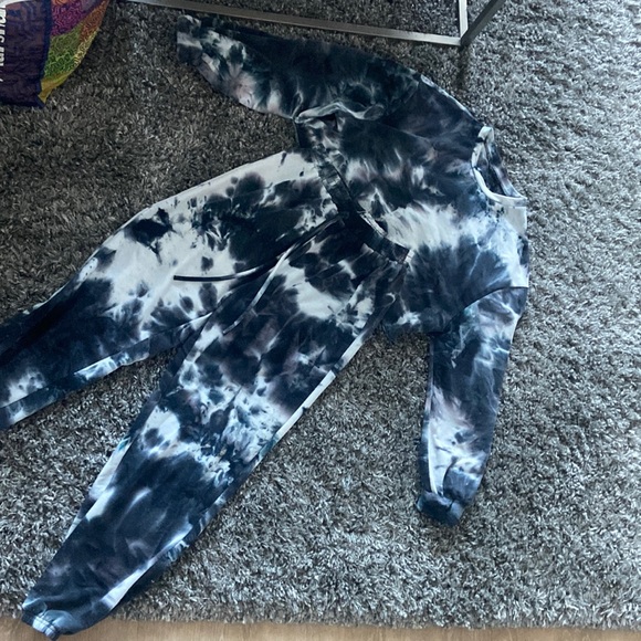 SHEIN Sweaters - Size 5 tie dye jogger set
